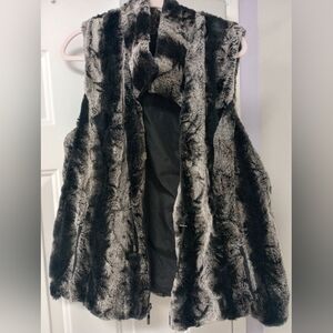 Women's Gallery brand reversible Faux Fur Vest